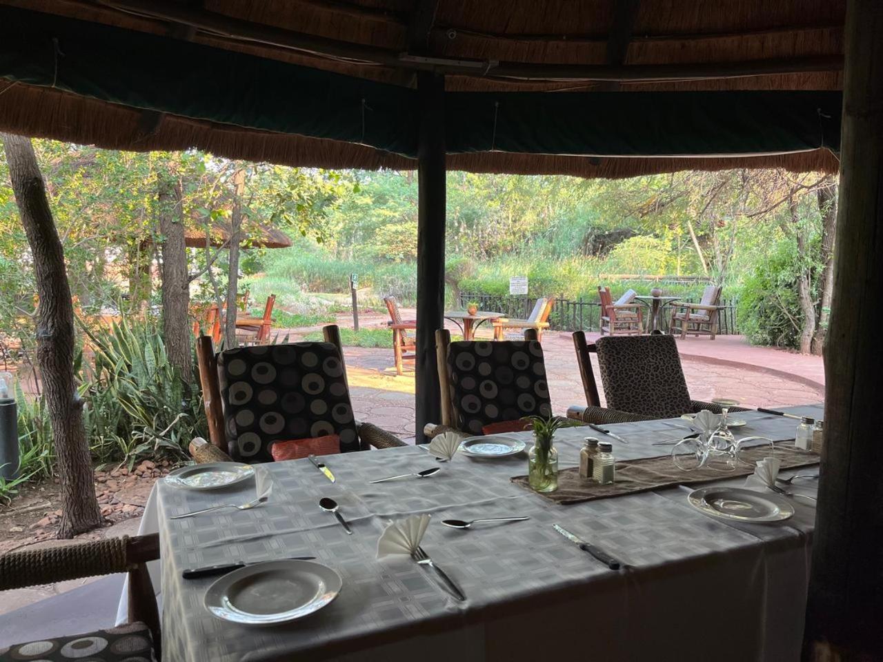 Phokoje Bush Lodge Selebi-Phikwe Eksteriør billede