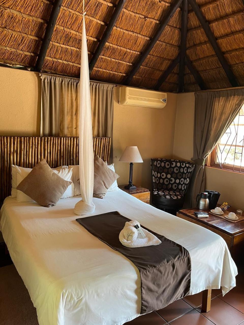 Phokoje Bush Lodge Selebi-Phikwe Eksteriør billede
